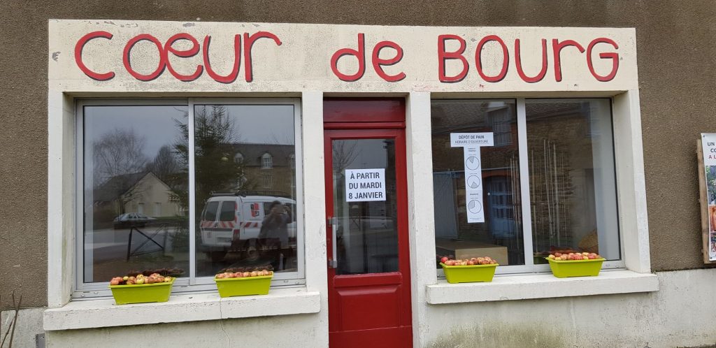 Cœur de bourg ouvert tous les matins